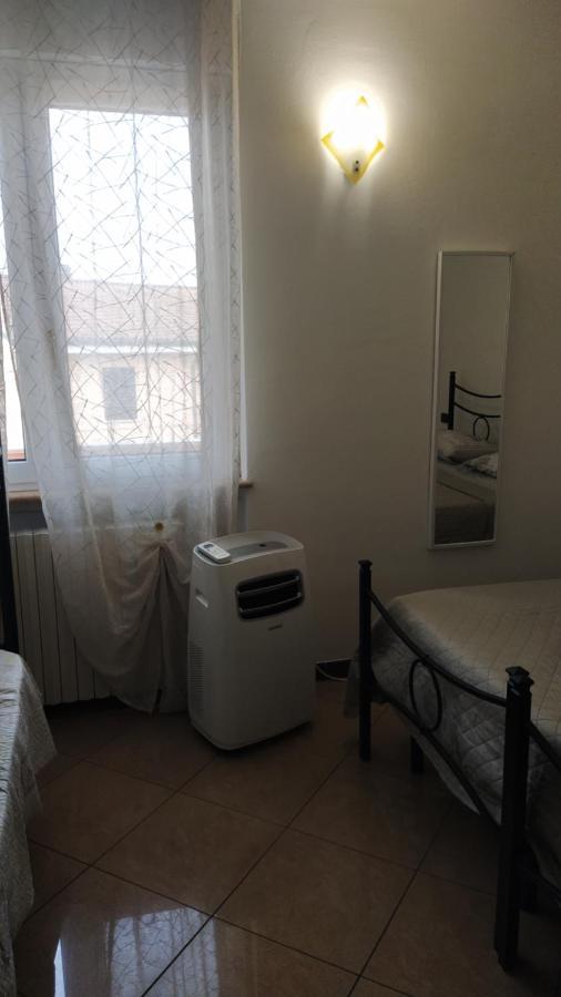 ロンコ・アッラーディジェ Le Tre Stelle Bed & Breakfast 部屋 写真